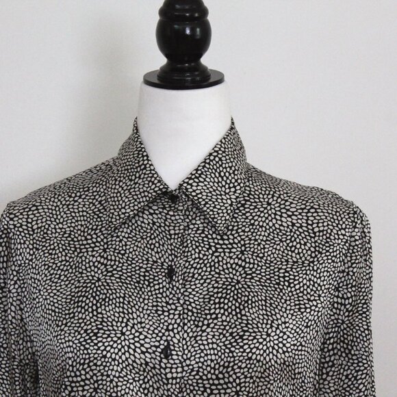 Split wrist silk blouse, vintage b&w silk blouse, black and white size 8 - Picture 7 of 10